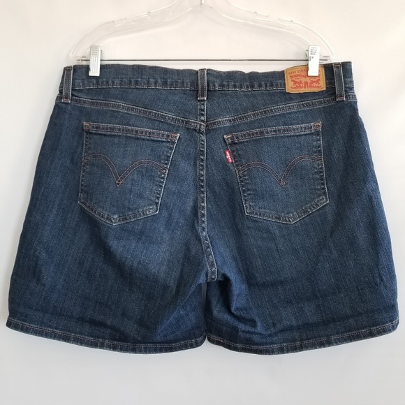 Levi's Pants - Levi's denim Jean shorts high rise 33